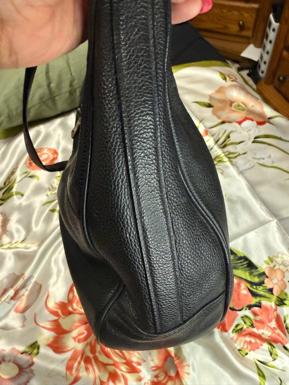 Coach Black Leather Shoulder Bag with Gold Hardware - Picture 3 of 14